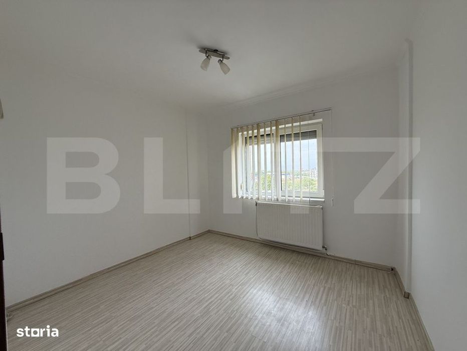 Apartament de vanzare, 68.5 mp, zona Micro 16