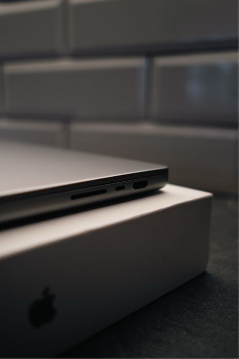 Macbook M1 pro 16