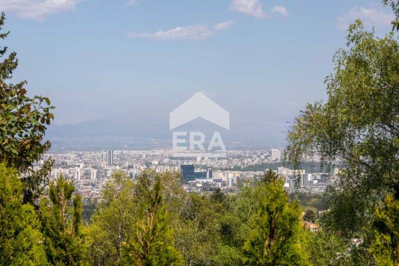 Продава се Къща в София, Бояна - 1343 кв.м за 2085 €/кв.м - Снимка #3