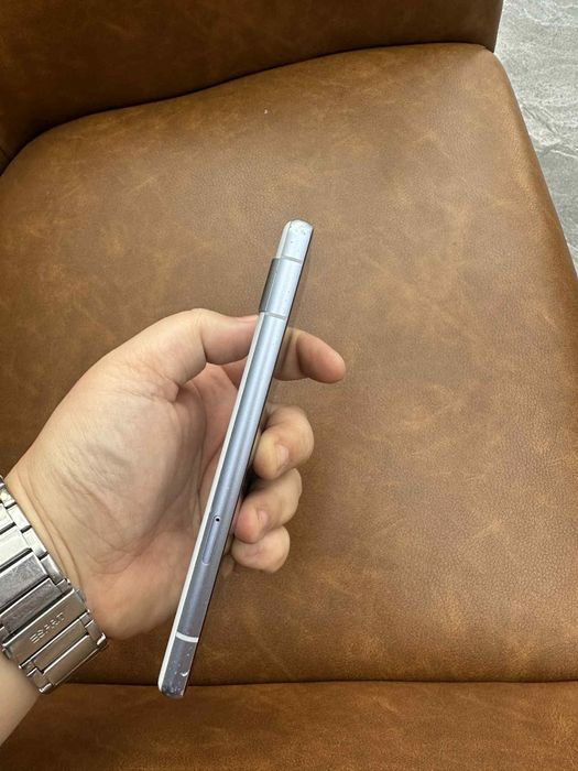 Van 2 google pixel 7 a