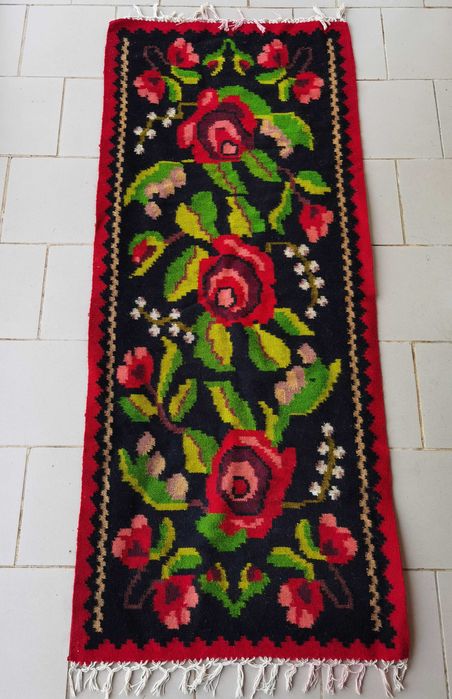 Covor traditional romanesc traversa tesuta manual la razboi