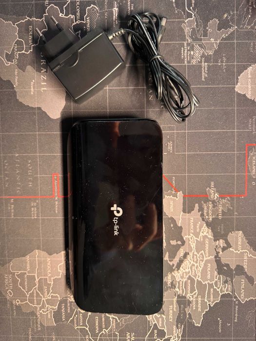 Switch TP-Link TL-SG1008D – 8 Porturi Gigabit, Stare foarte buna