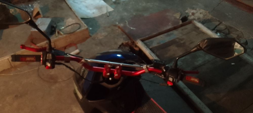 Продам скутер м8 165сс