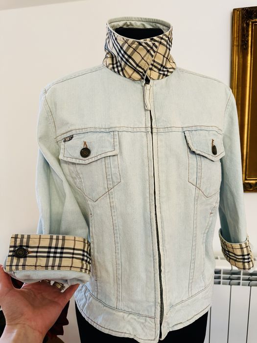 Jacheta Burberry colectie actuala