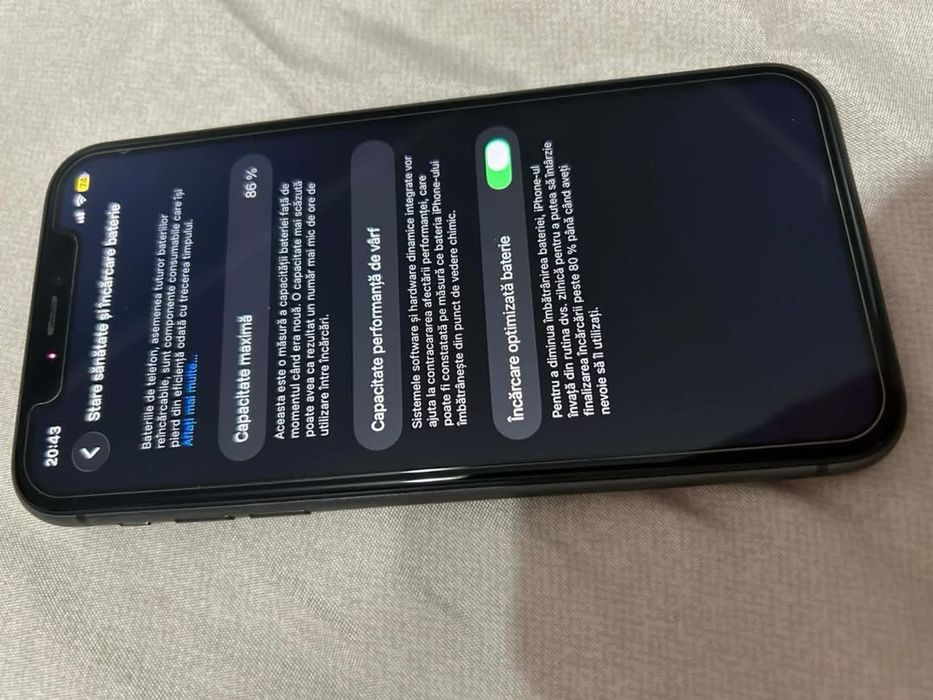Iphone 11 128 GB 86% baterie