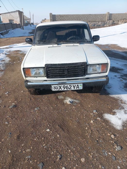 Ваз 2107 сотилади