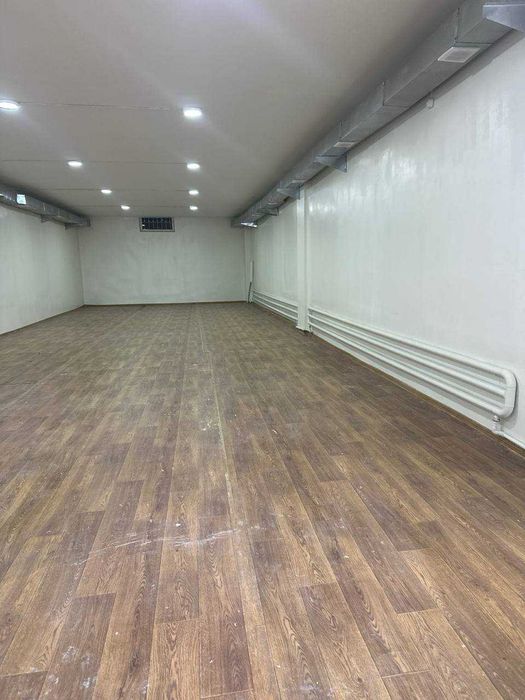 Чукурсай. Сдам в аренду фарм.склады площадью 411, 306, 253кв.м.