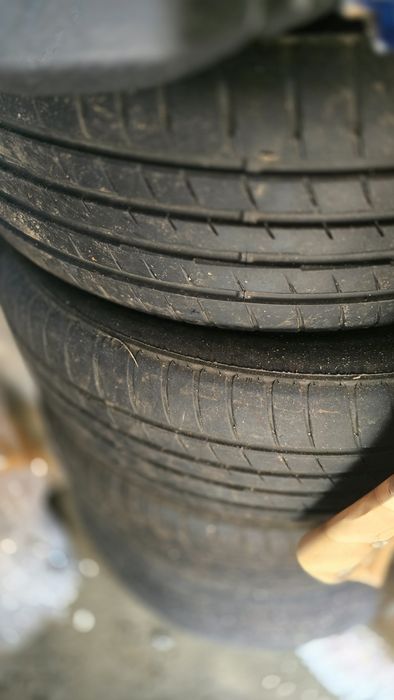 Anvelope vara 215/55/17