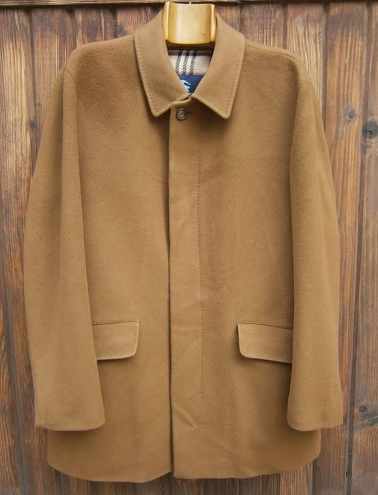 Haina Burberry barbati din casmir si lana, camel