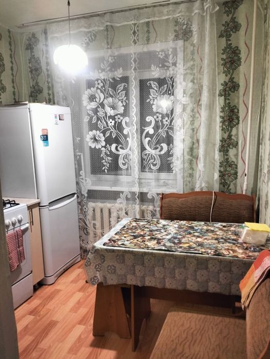 Продам квартиру раион радуги