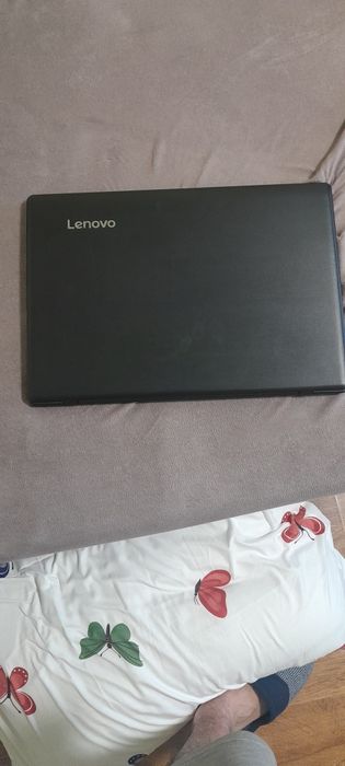 Vând sau schimb  leptop și inprimanta ca noi