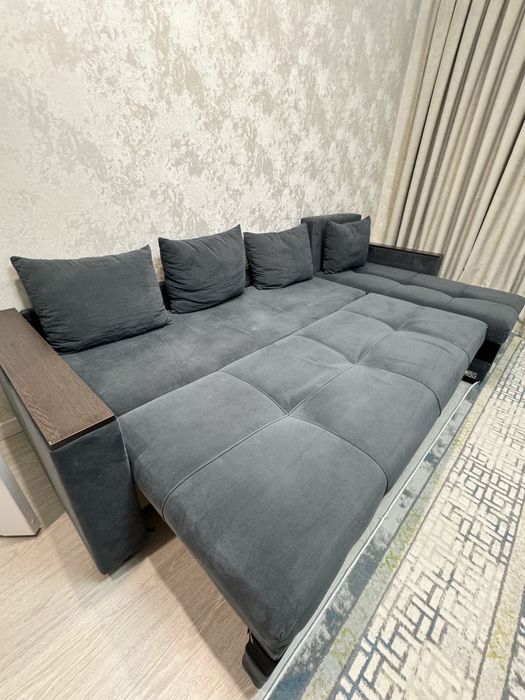 Диван в хорошем состояний