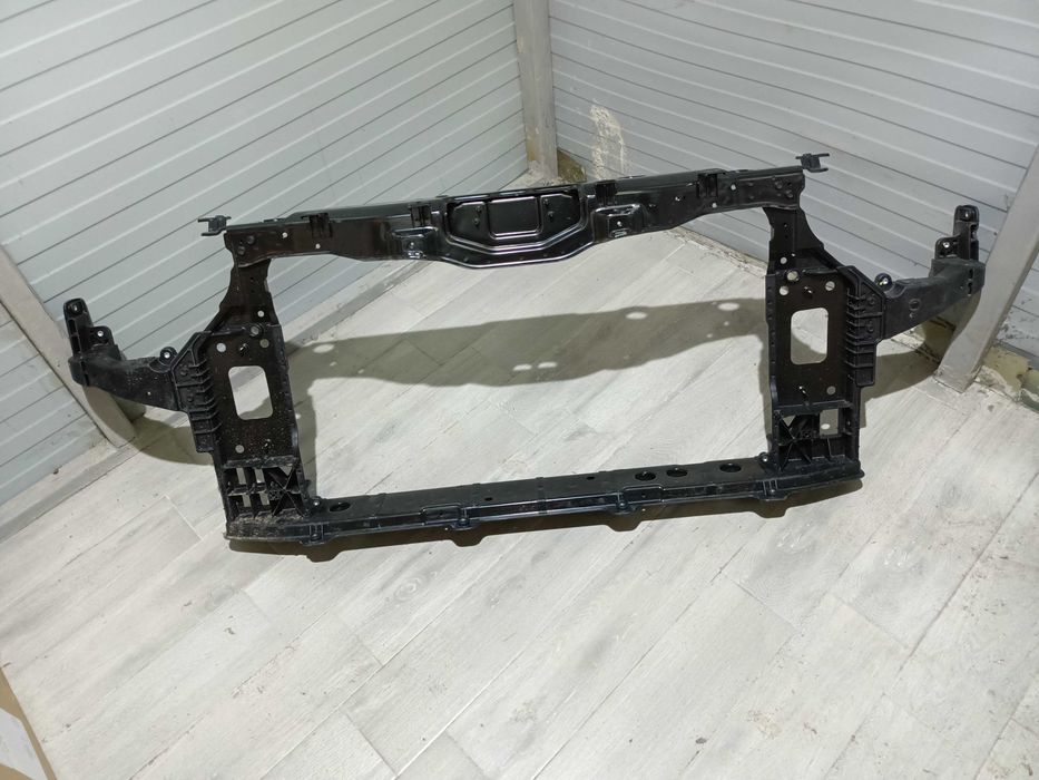 Trager  / Panou Fata Hyundai i40 An 2011 - 2019 cod 64146-3Z000
