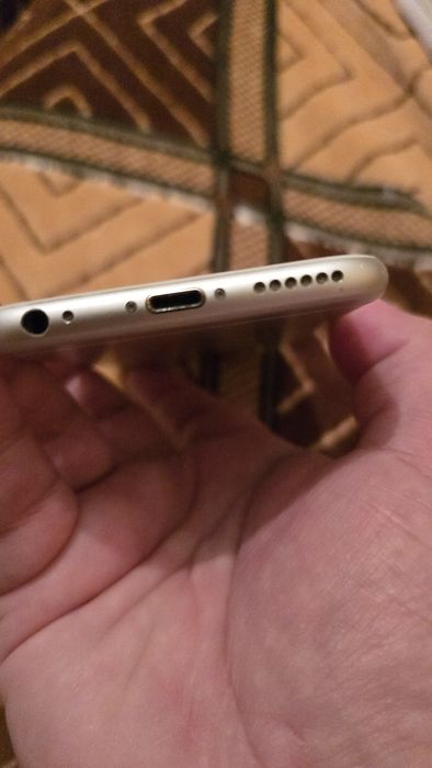 Айфон 6 s серый в отличном состоянии.