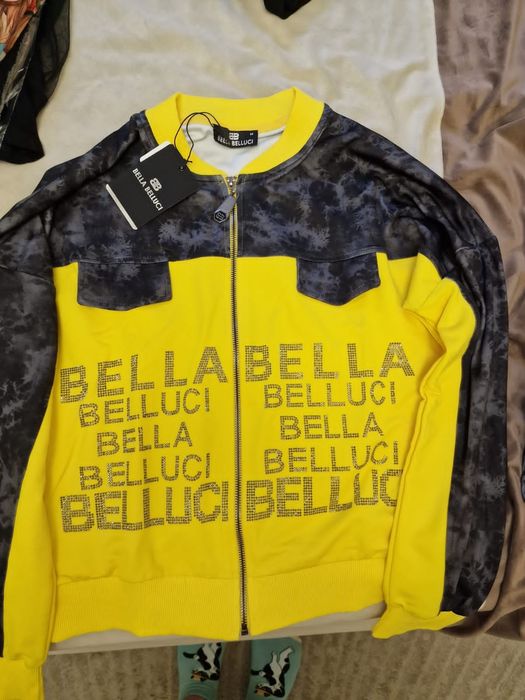 Продам женский костюм