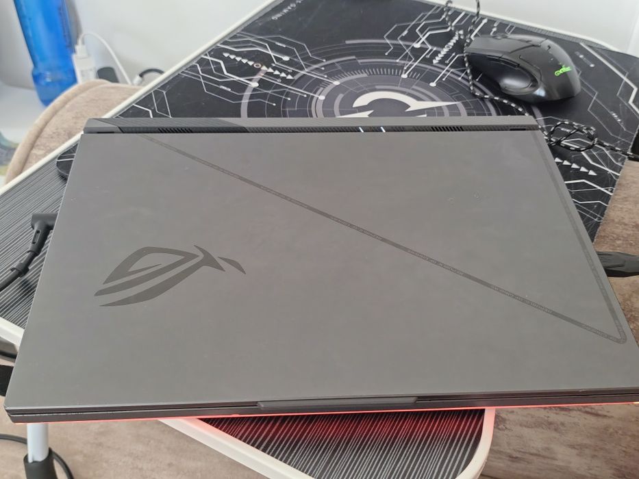 Vând laptop gaming