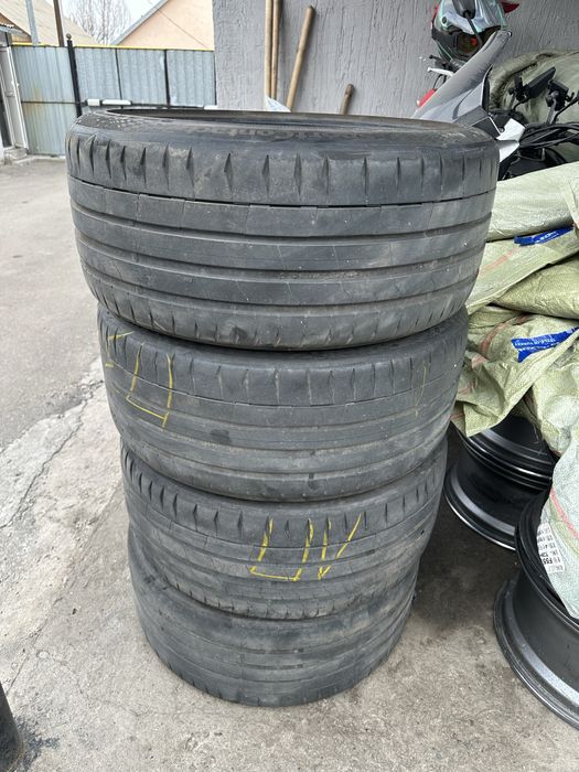 Продам шины континенталь 255/40/19