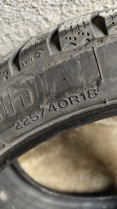 Зимни гуми 225/40 R18