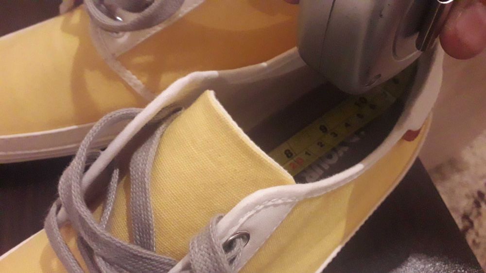 Дамски гуменки внос от Англия. Жълт цвят 41 номер