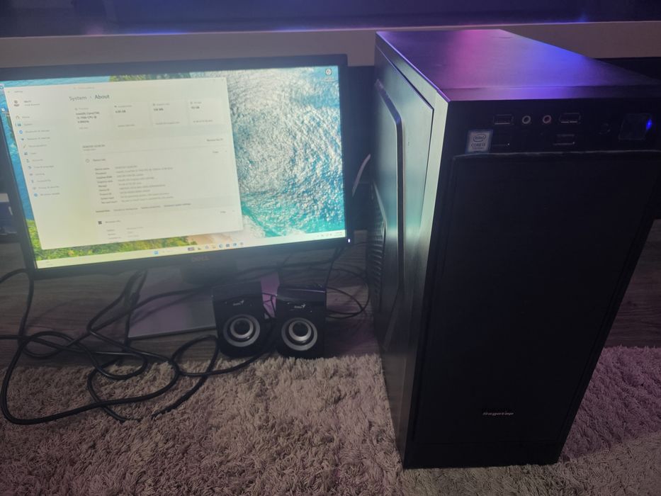 Sistem desktop PC+monitor+boxe
