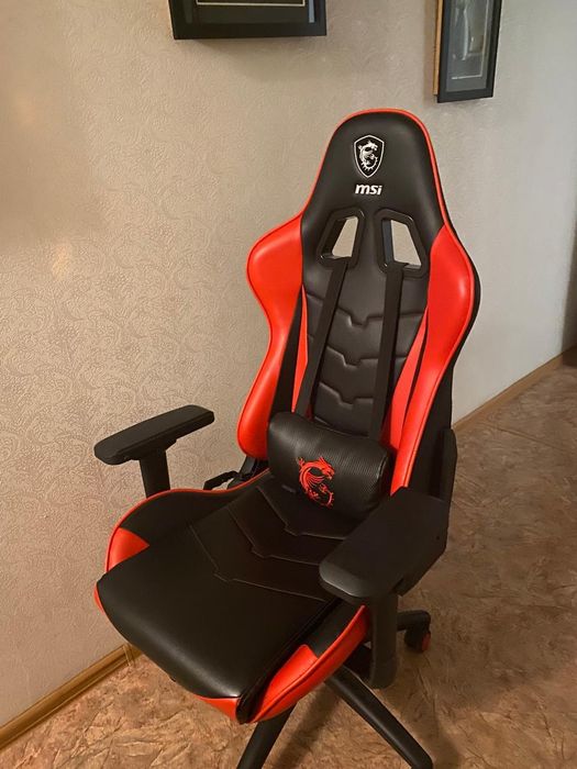 Игровое кресло MSI срочно