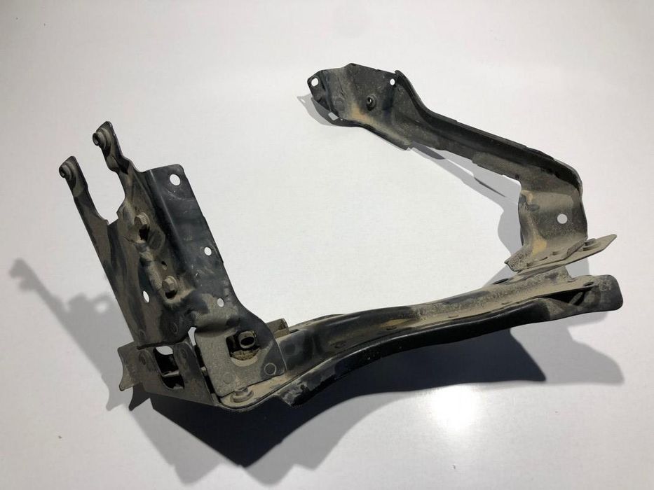 Suport far dreapta Mercedes C-Class W204 a2048173420