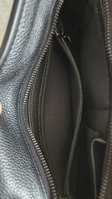 Продам кожаную Барсетку