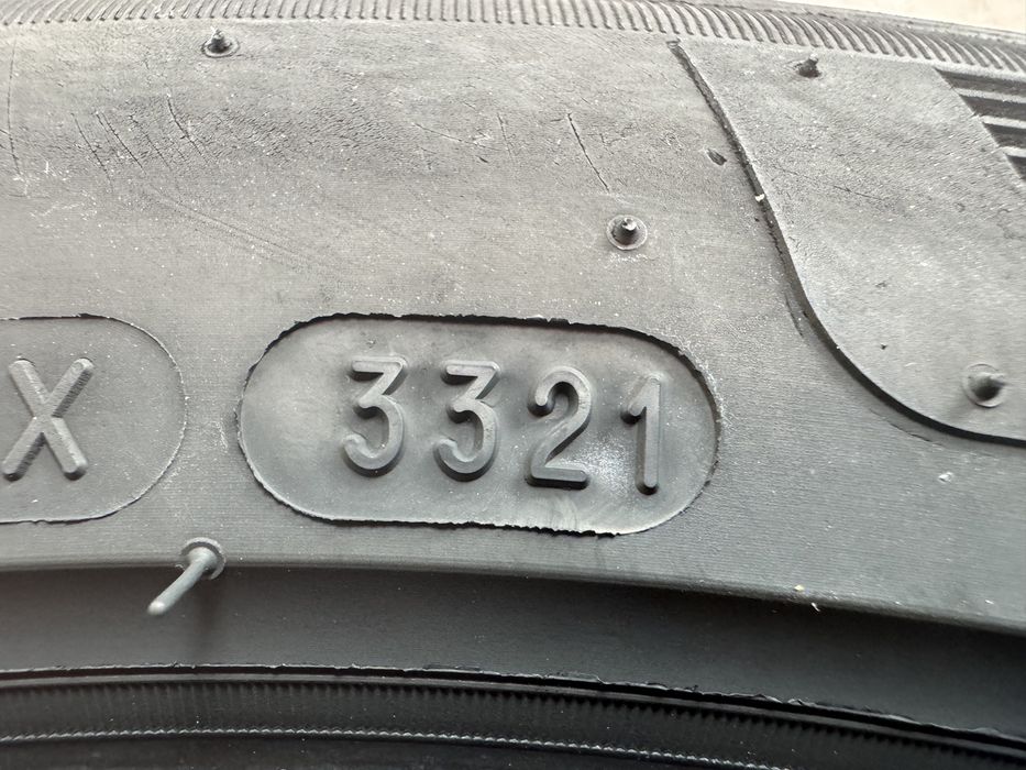 Автомобилни гуми 225 45 18 Mishelin