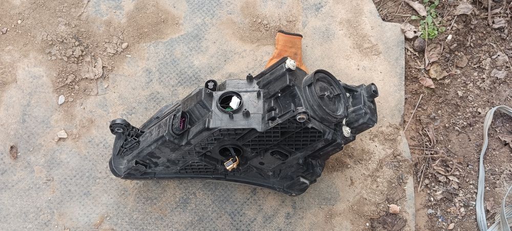 Десен фар superb 2018