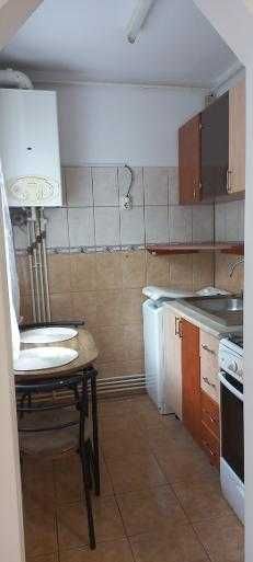 Inchiriere apartament 2 camere, luminos  si primitor