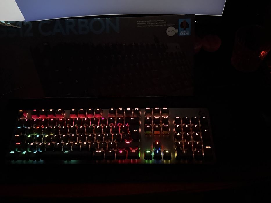Logitech G512 Carbon – Red Switch