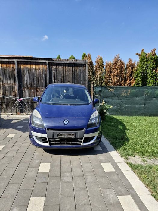 Vând Renault Scenic 3 Pentru Dezmembrări An 2013