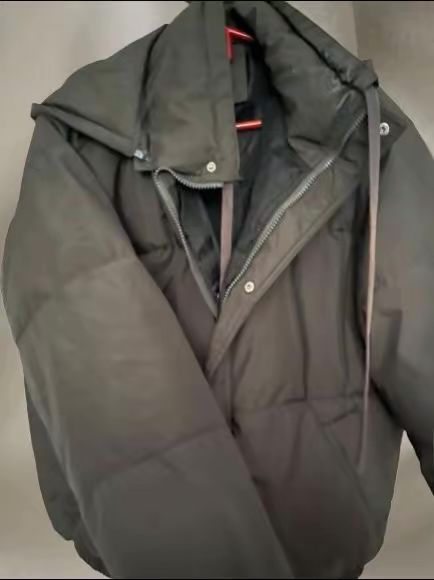 Куртки продаю !!!