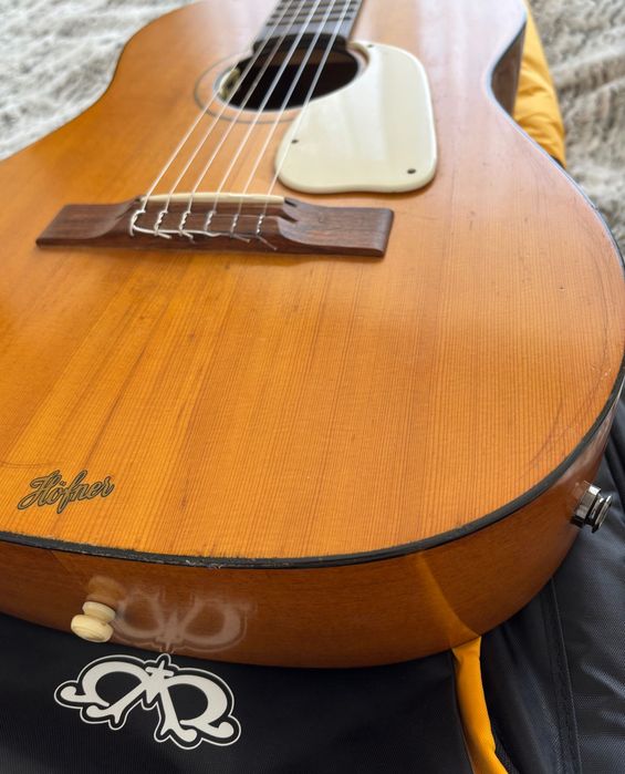 Класическа китара Hofner