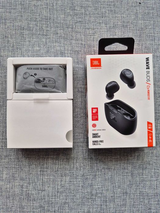 Vand casti earbuds JBL Buds Wave, negre, impecabile, in garanție, cutia si accesoriile neatinse.