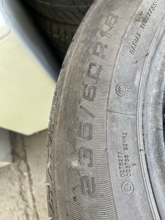 235 60 R18 комплект резины