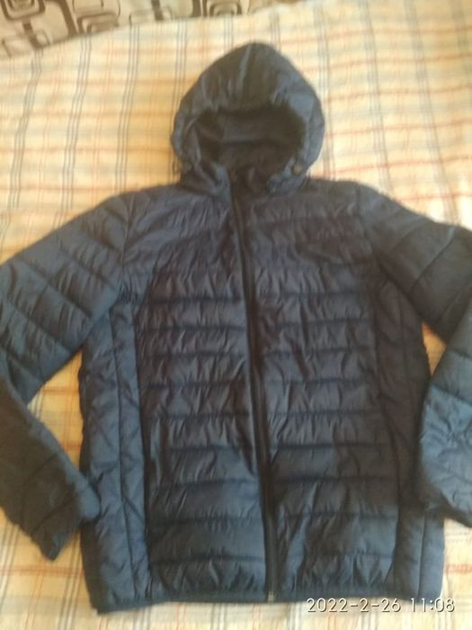 Продам куртку болоневую