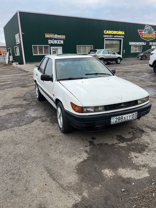 Продам Mitsubishi L 1990 г
