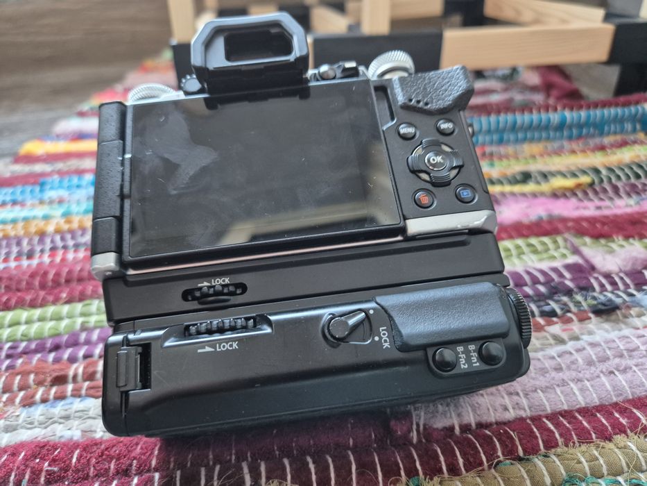 Olympus HLD8 грип + портретен грип с батерия