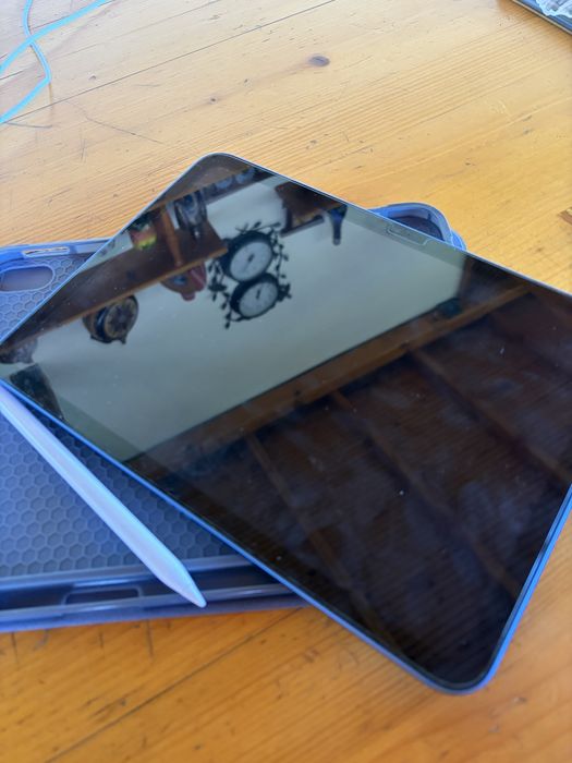 Ipad 10th generation 64 GB with apple pencil