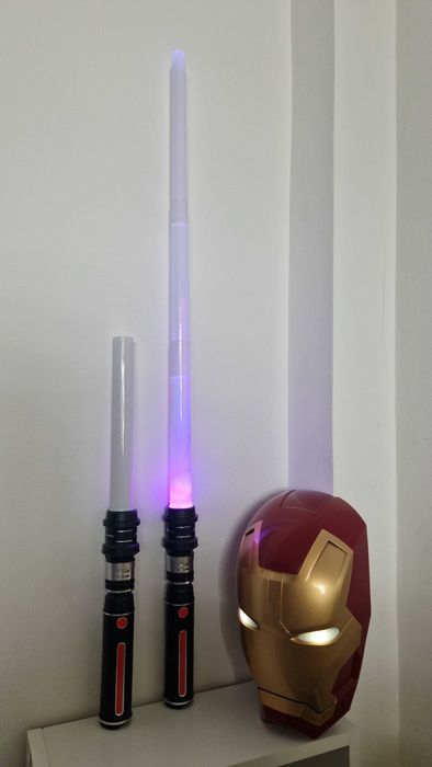 Marvel Iron Man 3D маска лампа за стена с два меча Железният човек