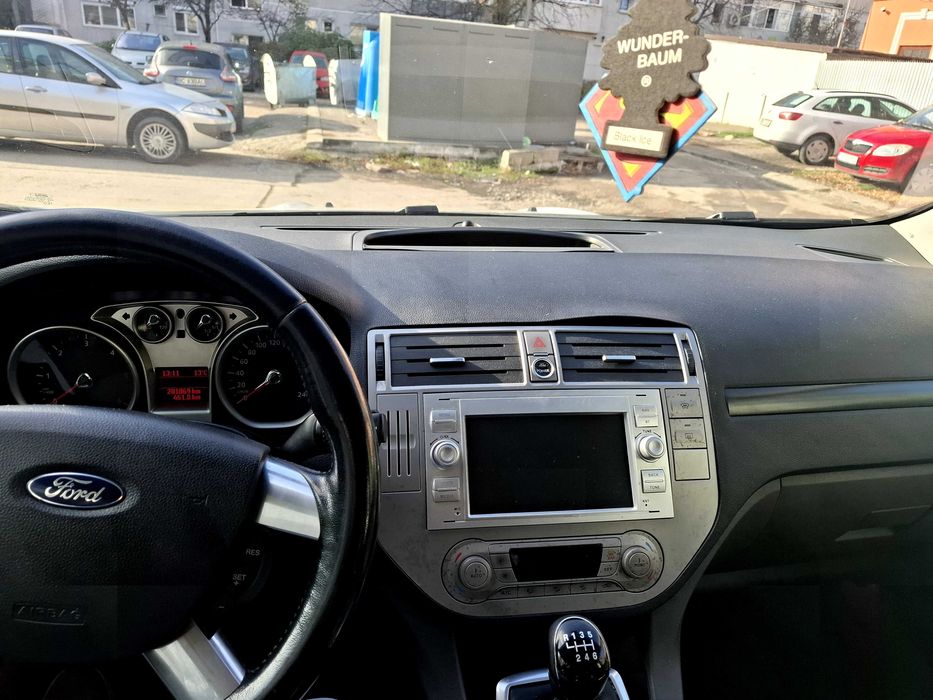 Ford Kuga Titanium S 4x4 163 CP