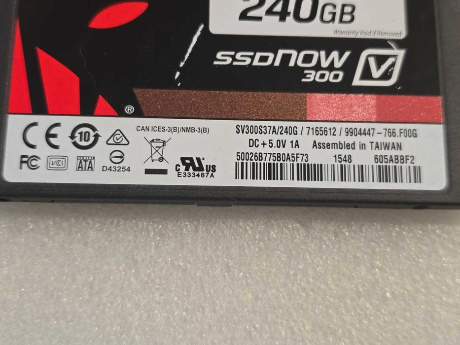 Solid-State Drive (SSD) Kingston 240GB SATA 3 model SV300S37A