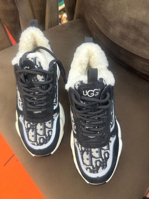 Продам зимние кроссовки отличные