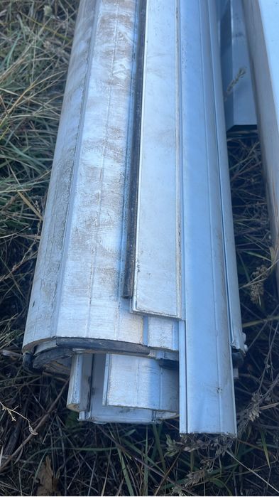 Роллета , рольставня