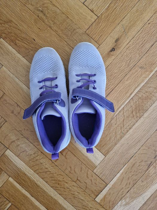 Маратонки за момиче