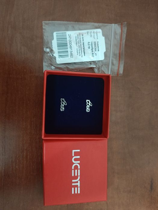 Продам новые серьги