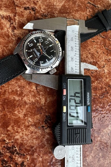 Сьветски механичен антимагнитен часовник Восток амфибия 78-82 г
