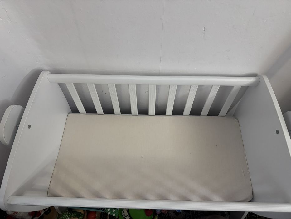 Бебешко легло-люлка Lorelli First Dreams, асортимент+столче за хранене