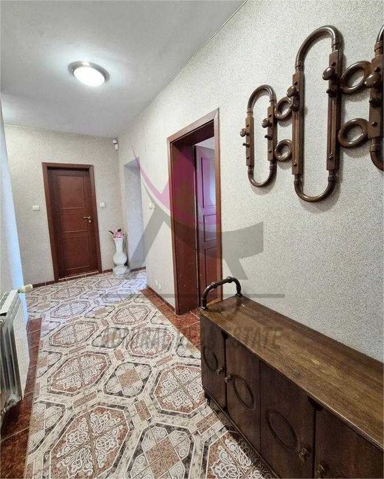 Дава се под наем Четиристаен апартамент в Варна, Чайка - 125 кв.м за 700 € - Снимка #4